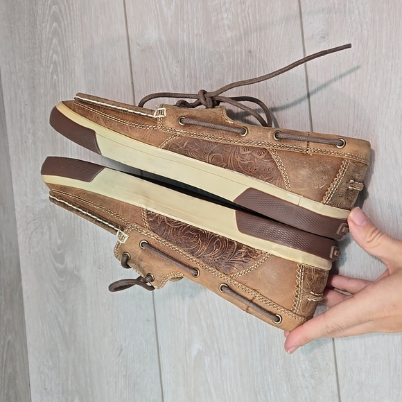 Durango Women 2" LStyle Sandstone Emboss Leather Western hobo shoes sz 9M - Picture 9 of 13